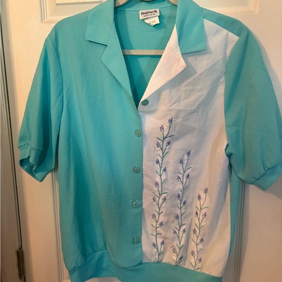 Turquoise and‎ White Floral Shirt - Picture 1 of 3